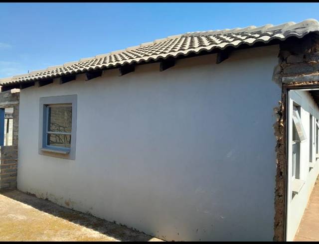 3 BEDROOM HOUSE FOR SALE IN LUFHERENG